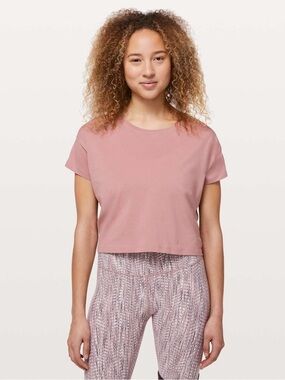 Lululemon Cates Short Sleeve Tee